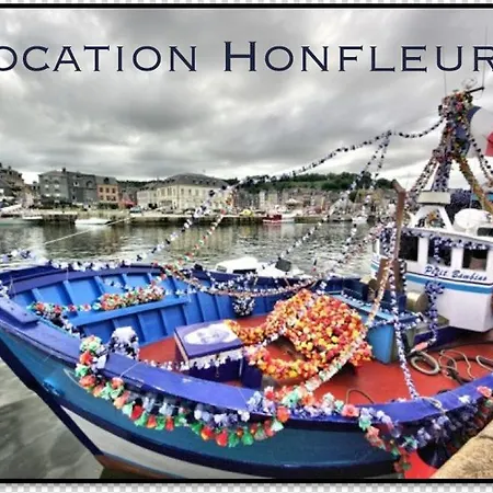 Le Bellevue - Beautiful Sea View דירה *