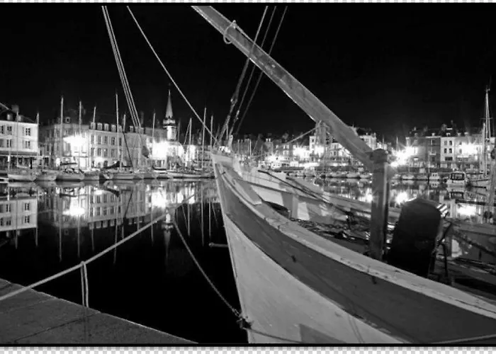 Le Bellevue - Beautiful Sea View Honfleur