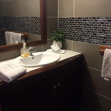 Le Bellevue - Beautiful Sea View Апартаменты *